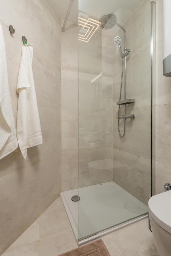 Luxury City Center Apartment -50M To The Sea Opatija Zewnętrze zdjęcie